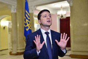 को हुन् युक्रेनी राष्ट्रपति जेलेन्स्की ? जो पुटिन सामु झुक्न…